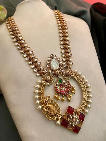Pearl Pendant Necklace
