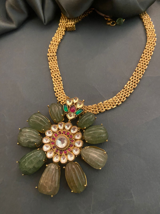 Carved Fluoride Stones & Kundan Crystal Detailing Necklace