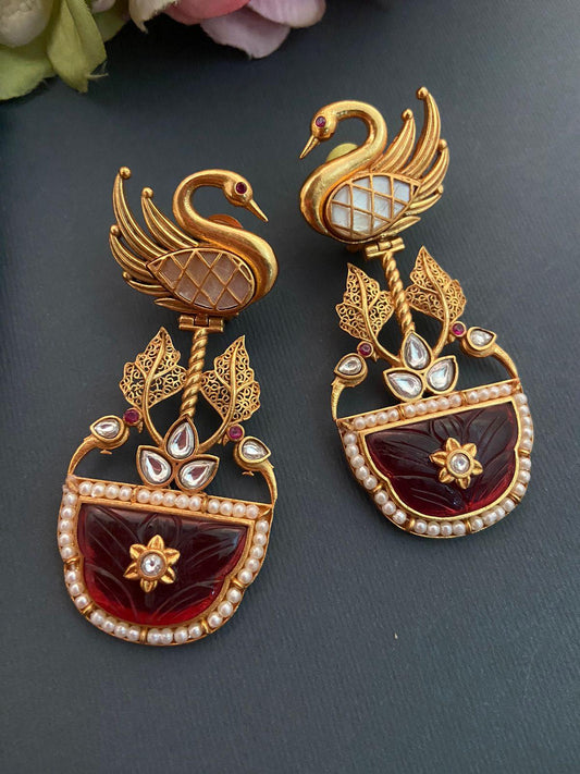 Pendientes con motivo de cisne